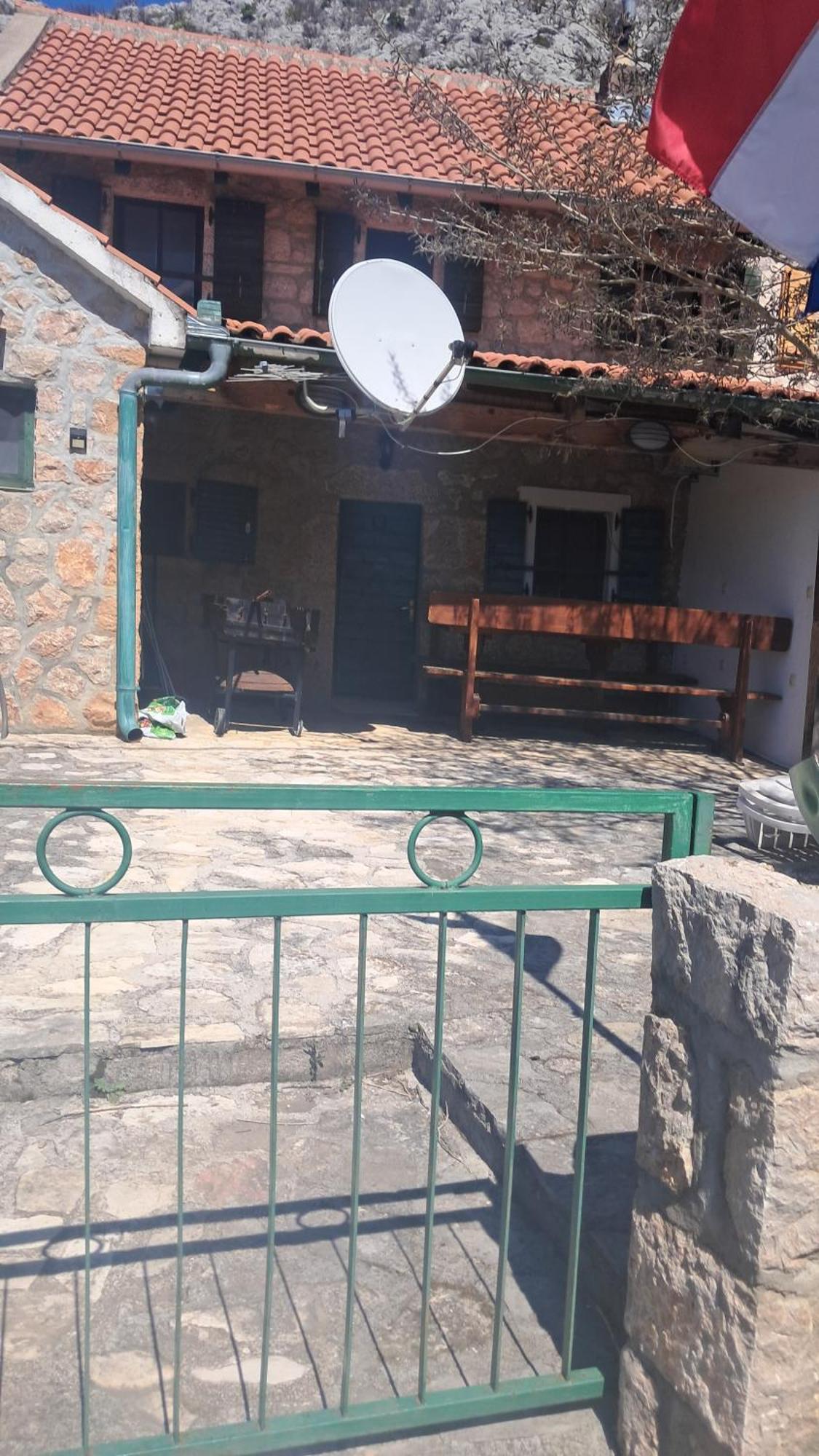 Ivaneza * Starigrad Paklenica
