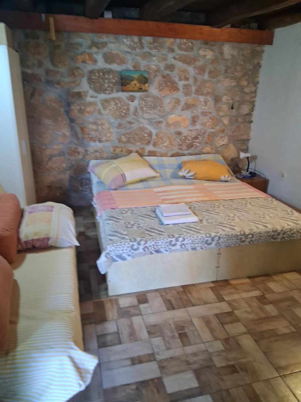 Ivaneza * Starigrad Paklenica